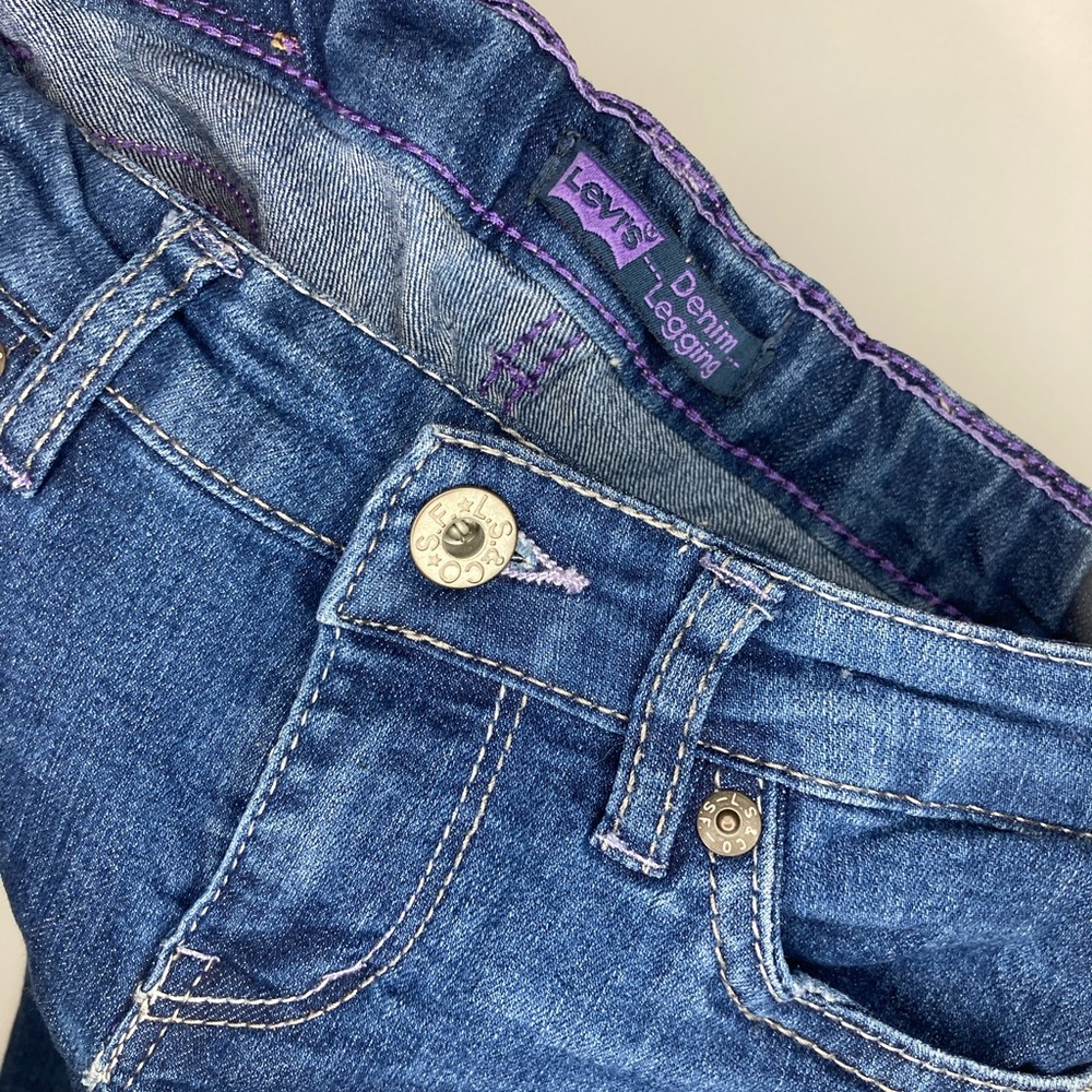 $6 / $8 / $10 SALE! 
Levis Girls 5 Pocket Denim Jeans Leggings Size 8 - Picture 5 of 5